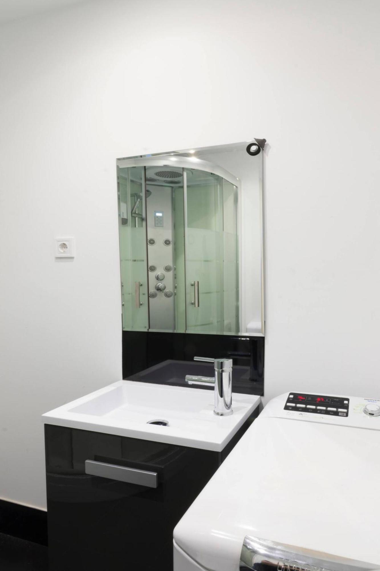 Apartamentos Day Madrid Callao Centro Gran Via Sol Malasana Eksteriør billede