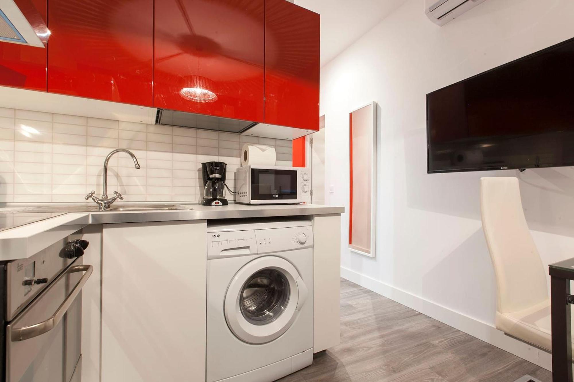 Apartamentos Day Madrid Callao Centro Gran Via Sol Malasana Eksteriør billede