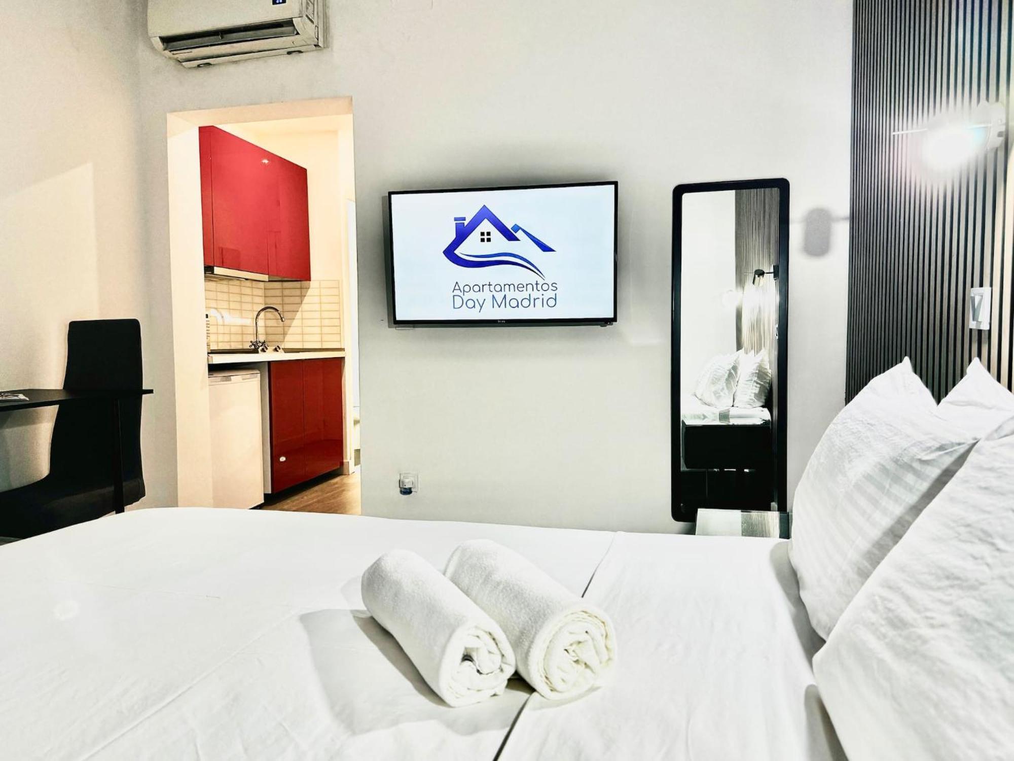 Apartamentos Day Madrid Callao Centro Gran Via Sol Malasana Eksteriør billede