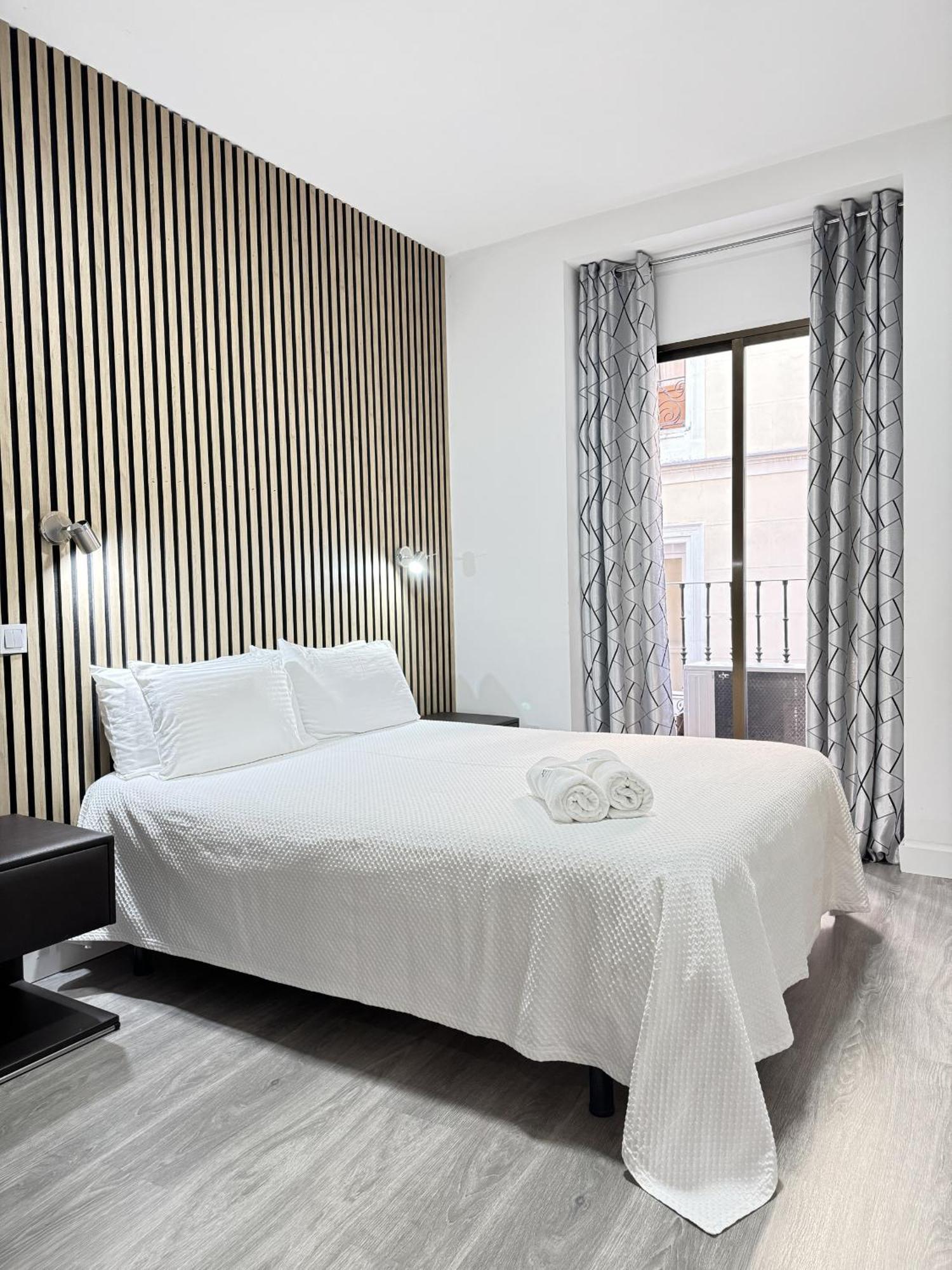 Apartamentos Day Madrid Callao Centro Gran Via Sol Malasana Eksteriør billede