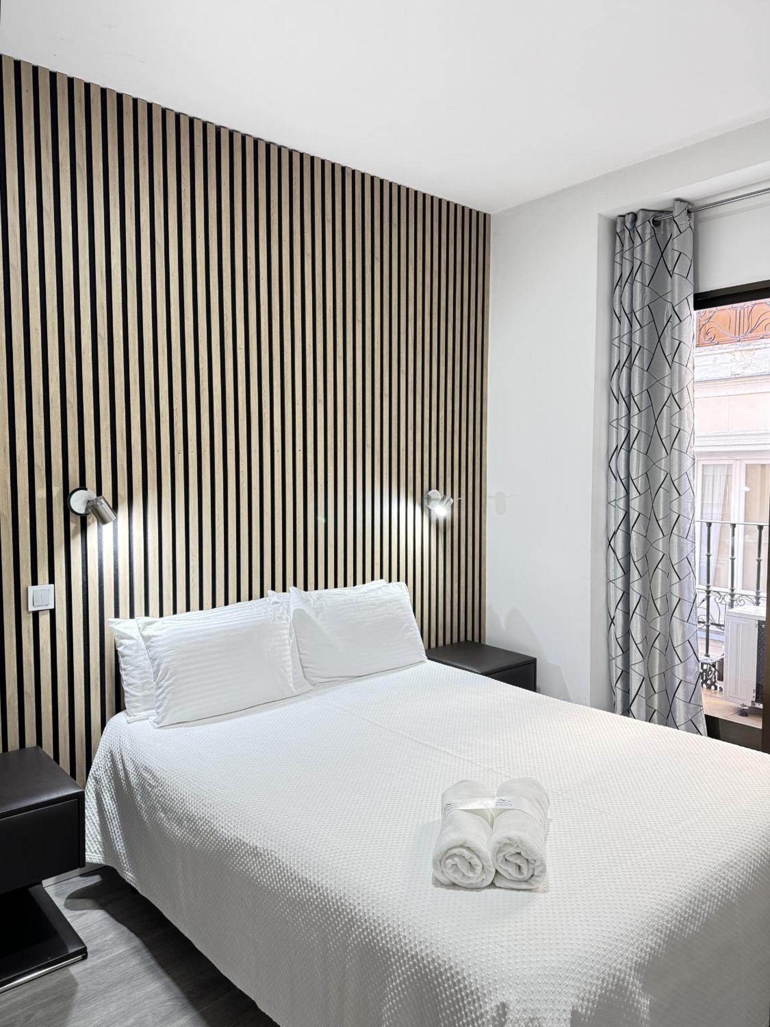 Apartamentos Day Madrid Callao Centro Gran Via Sol Malasana Eksteriør billede